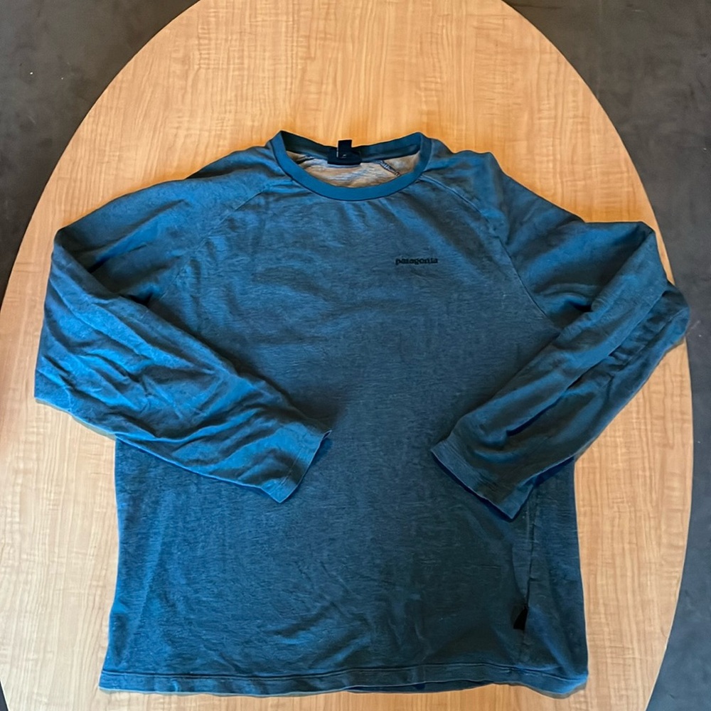 Patagonia Medium Long Sleeve